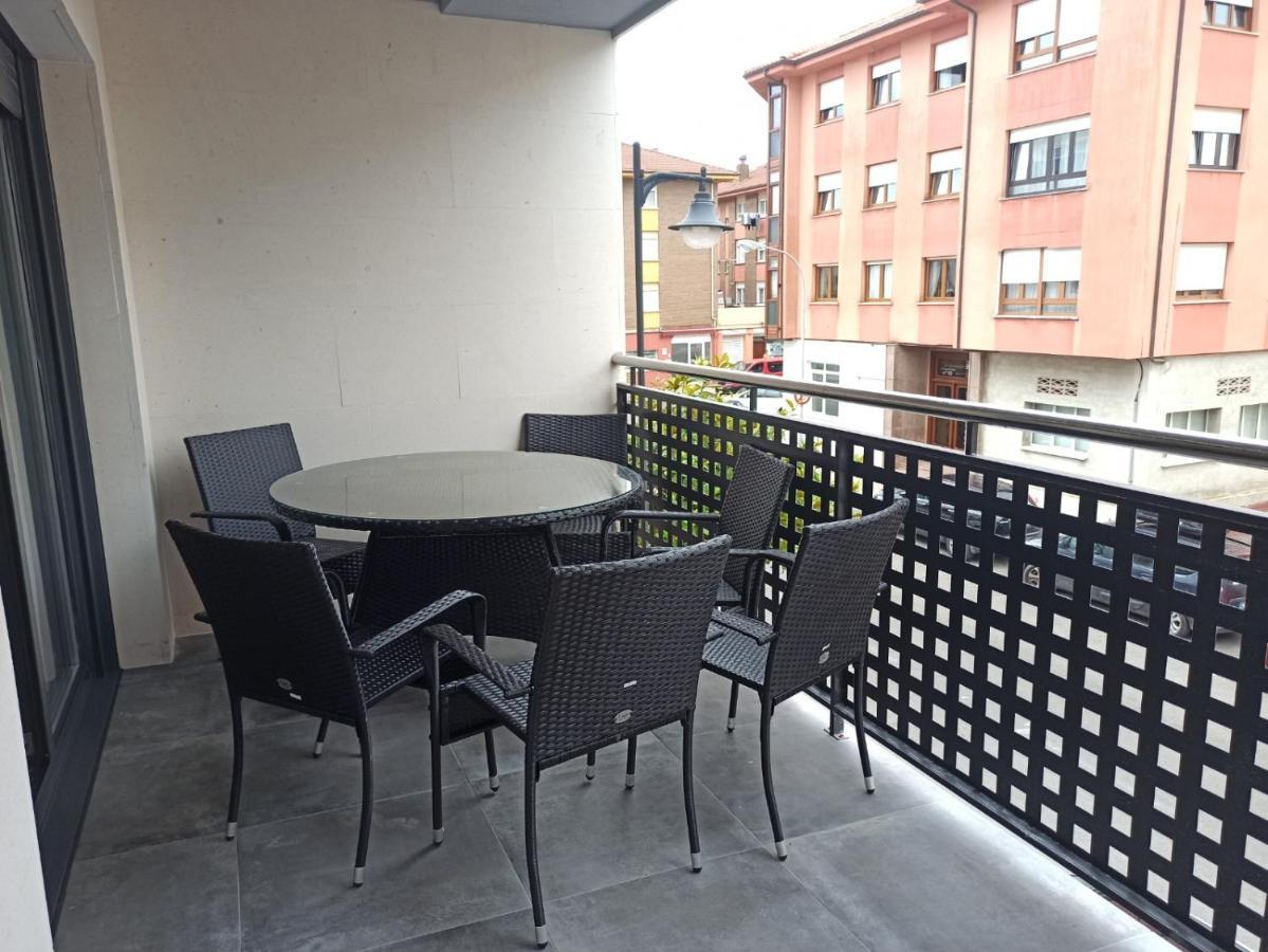 شقة Sueve, Apartamento Con Piscina En يانس المظهر الخارجي الصورة